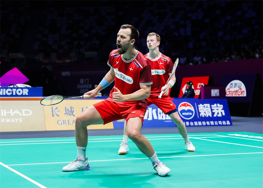 在中場調整 在中場調整