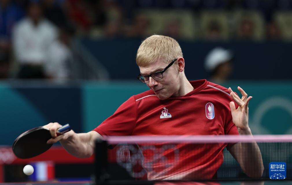 神来之笔！赵继伟不看人助攻付豪上空篮，辽宁领先9分打停山东.